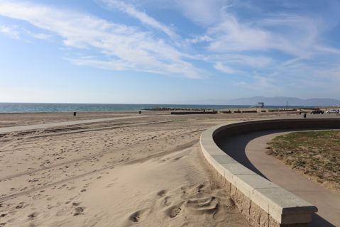 Dockweiler Beach | Lifeguard Towers 49-50 Photo 50