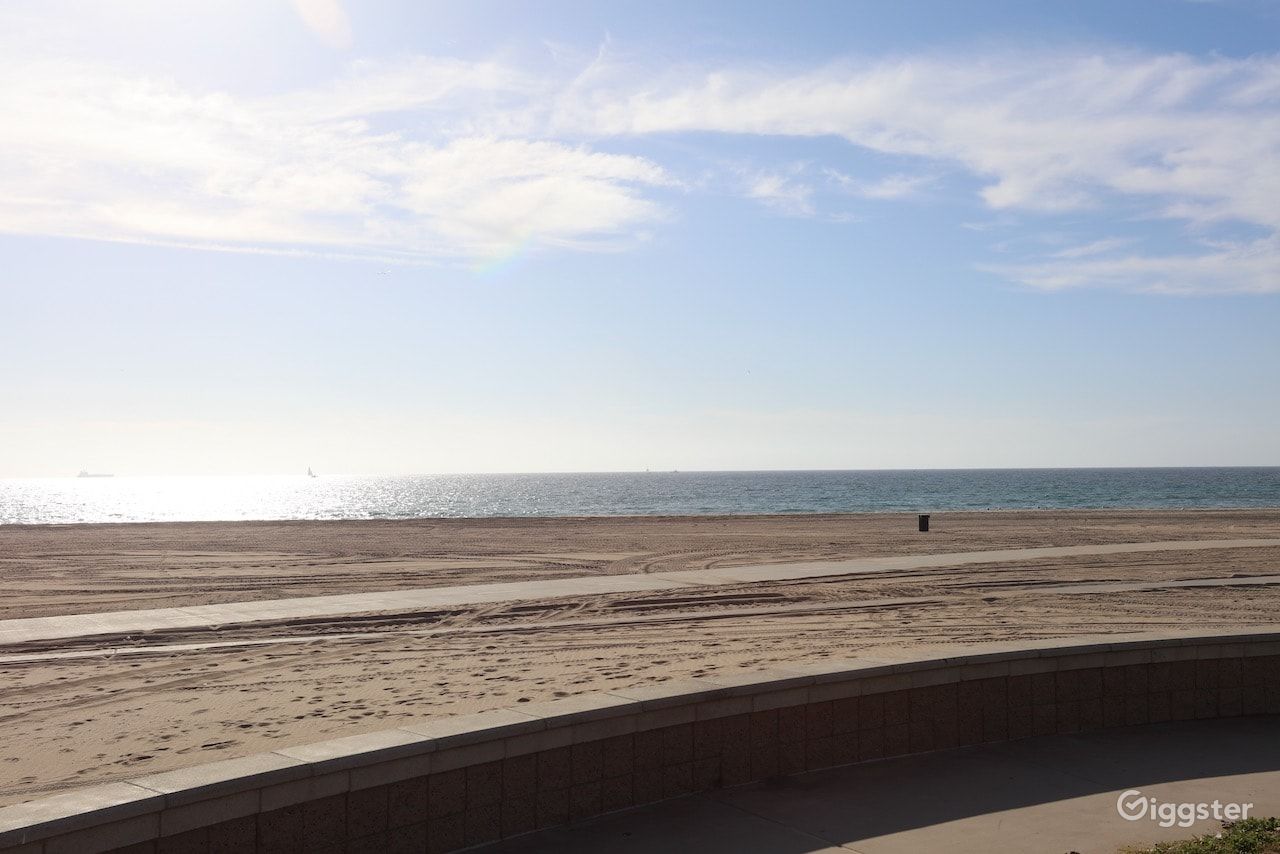 Dockweiler Beach | Lifeguard Towers 49-50 Photo 51