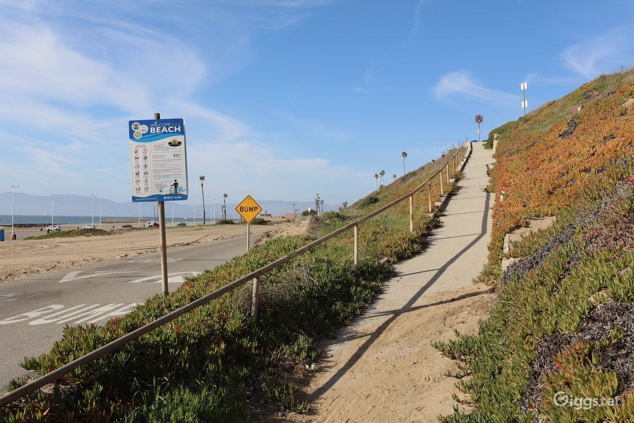Dockweiler Beach | Lifeguard Towers 49-50 Photo 74