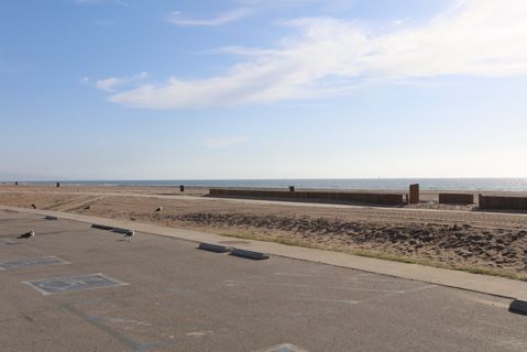 Dockweiler Beach | Lifeguard Towers 49-50 Photo 85