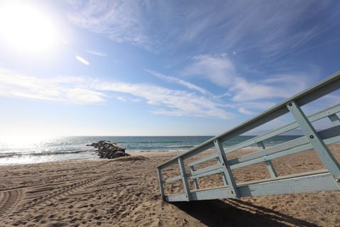 Dockweiler Beach | Lifeguard Towers 49-50 Photo 38