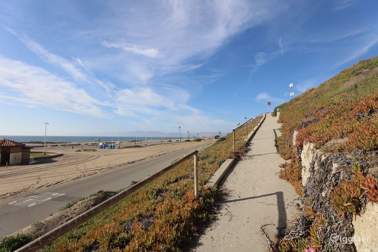 Dockweiler Beach | Lifeguard Towers 49-50 Photo 78