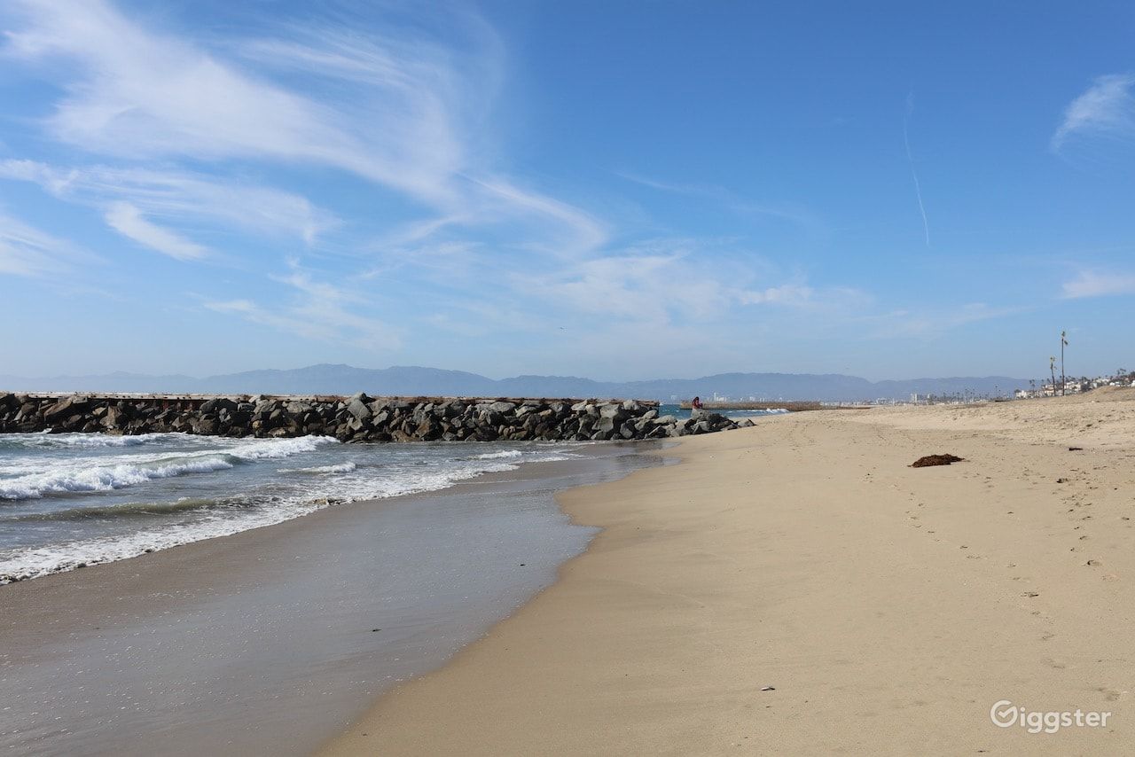 Dockweiler Beach | Lifeguard Towers 49-50 Photo 9