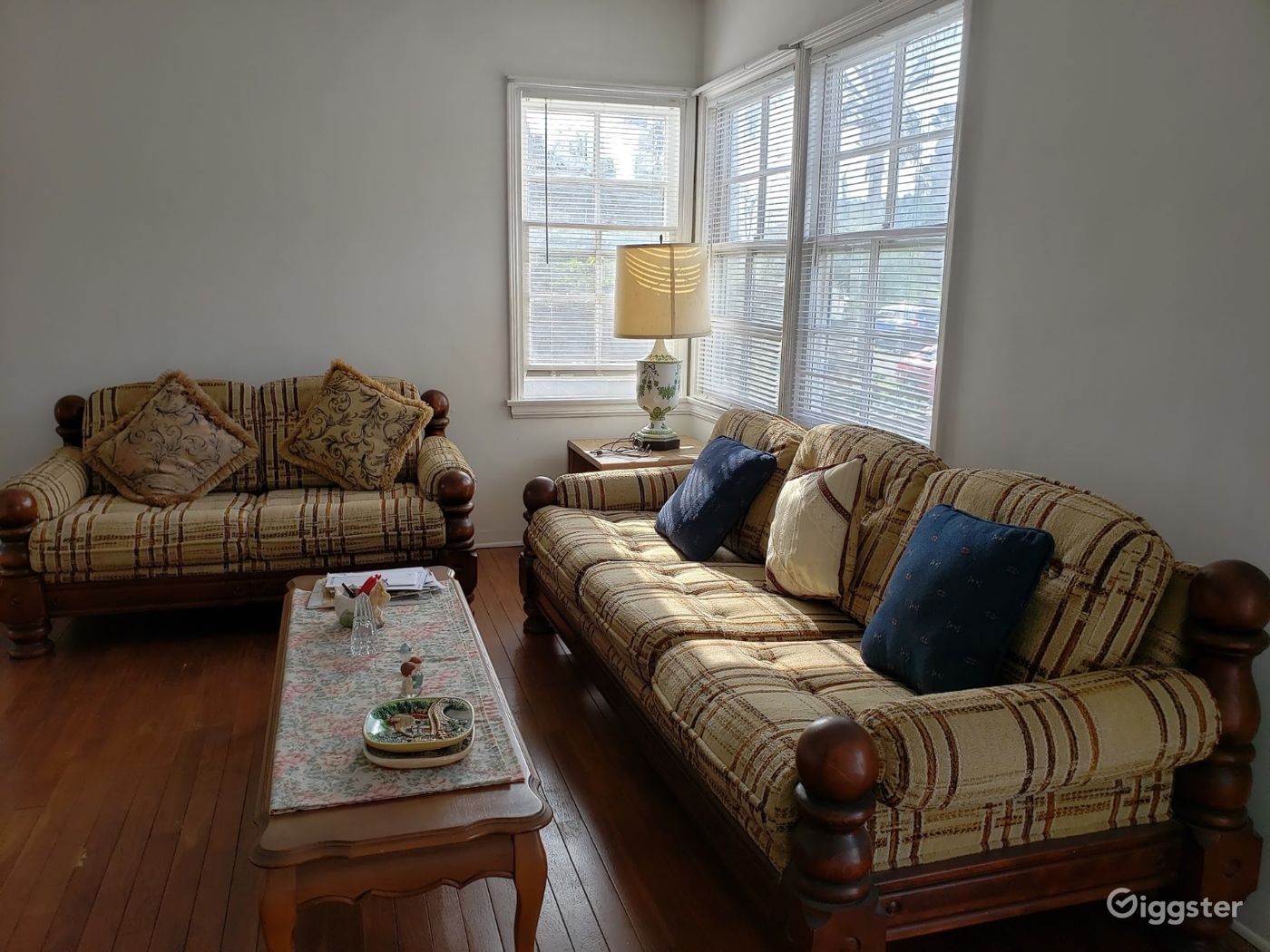 Beverlywood House Rent this location on Giggster