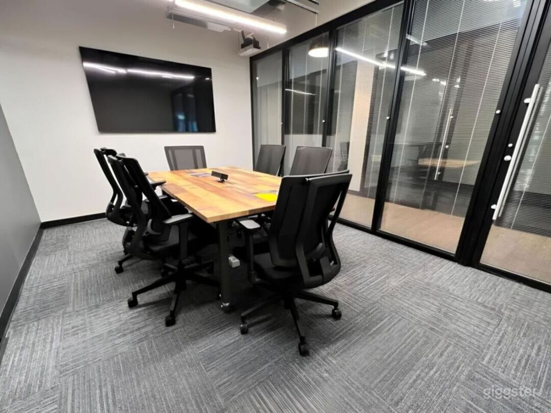 Modern Meeting Room 10 guests Photo 2