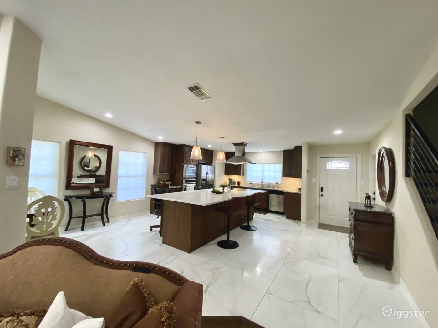 Beautiful Home Near SeaWorld and Lackland AFB Rent this location on