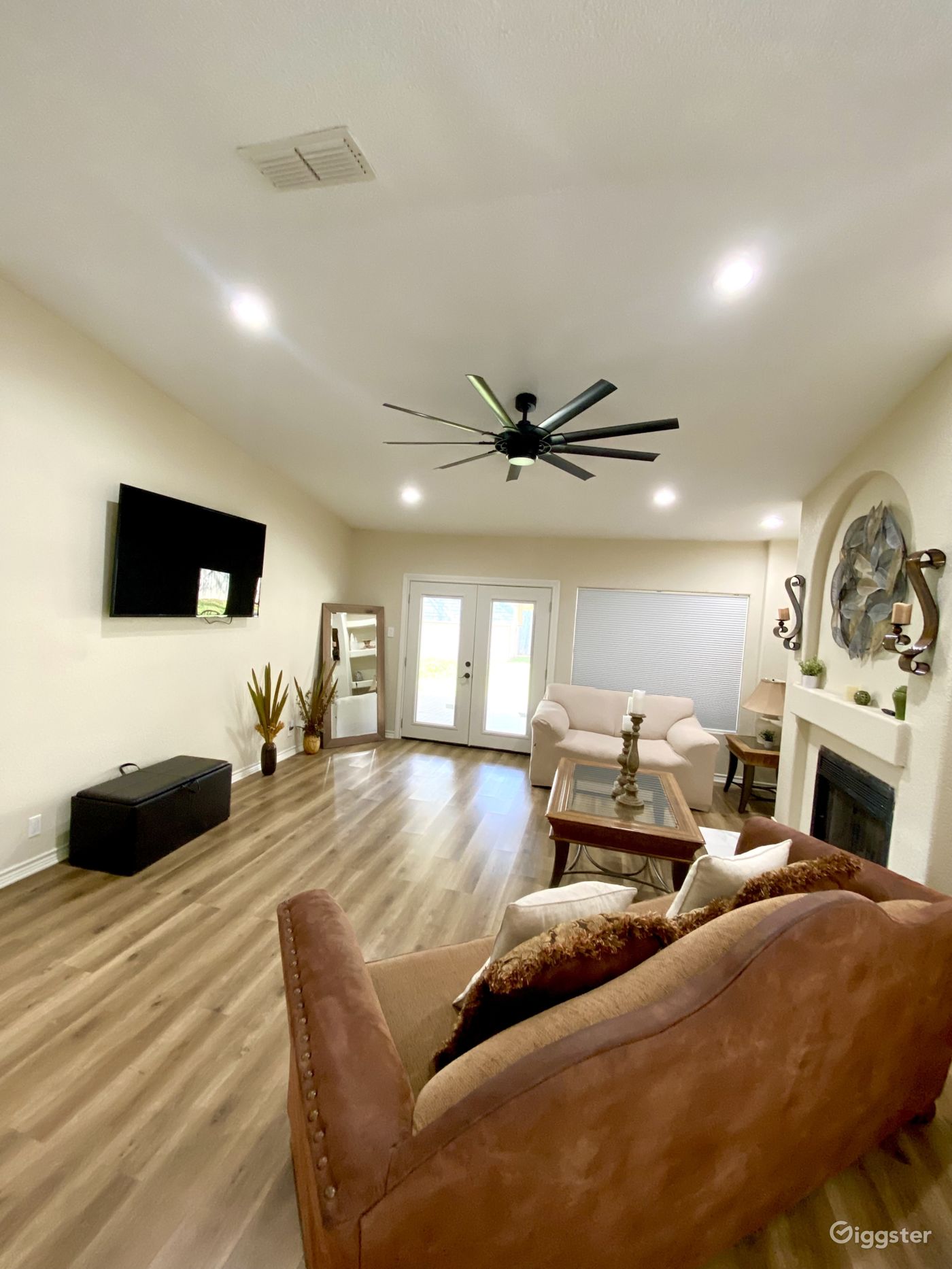 Beautiful Home Near SeaWorld and Lackland AFB Rent this location on