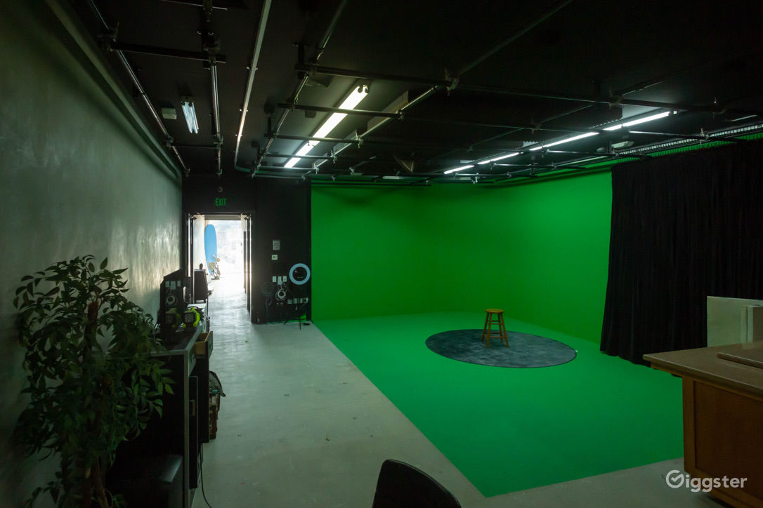 Production House Located in El Segundo Rent this location on Giggster