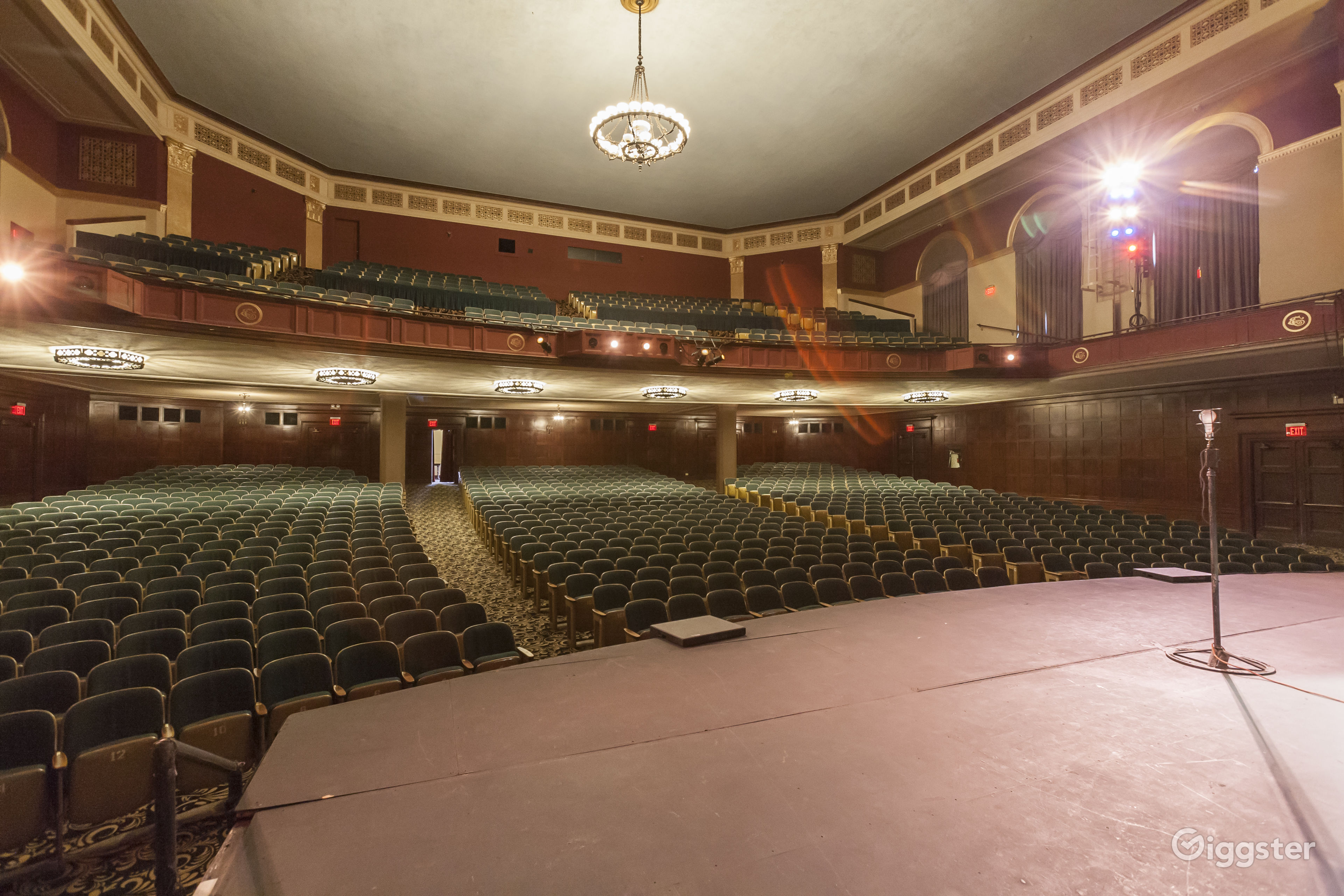 Old Hollywood Theatre Rent this location on Giggster