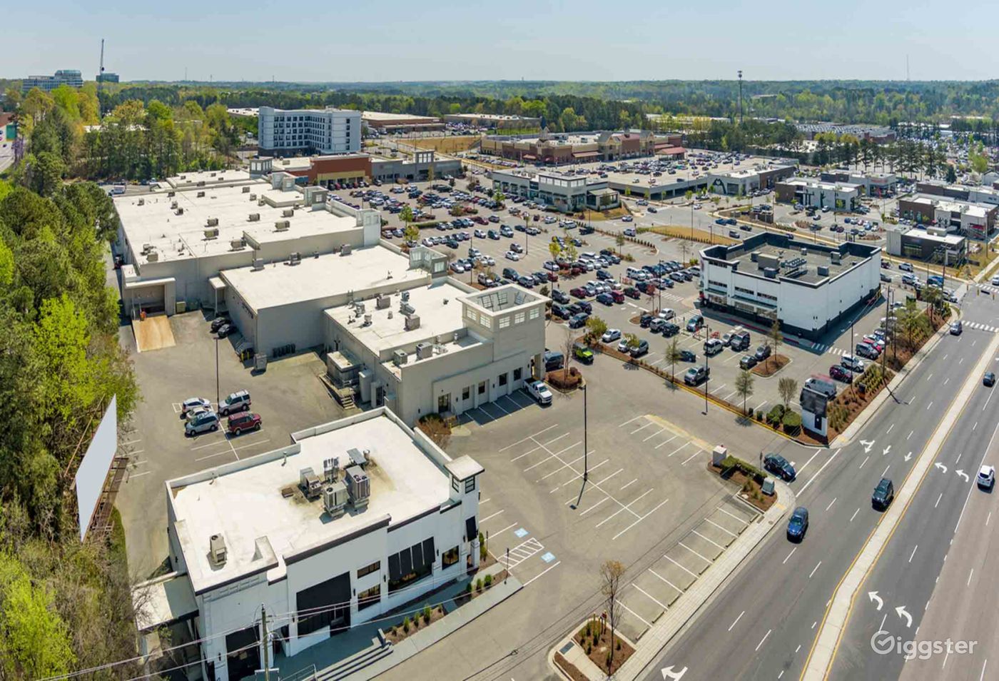 Shopping Mall in Raleigh Rent this location on Giggster