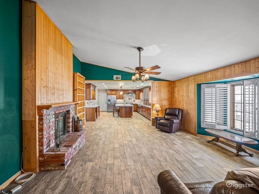 Spectacular Mountain Views Acton Ranch Style Home  Photo 4