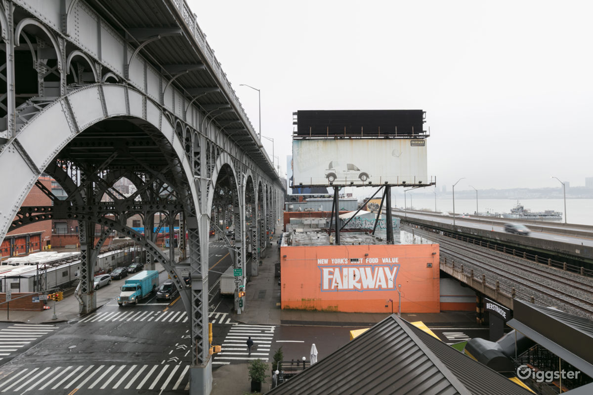 Vacant Lot and Roof Along NYC Viaduct Rent this location on Giggster