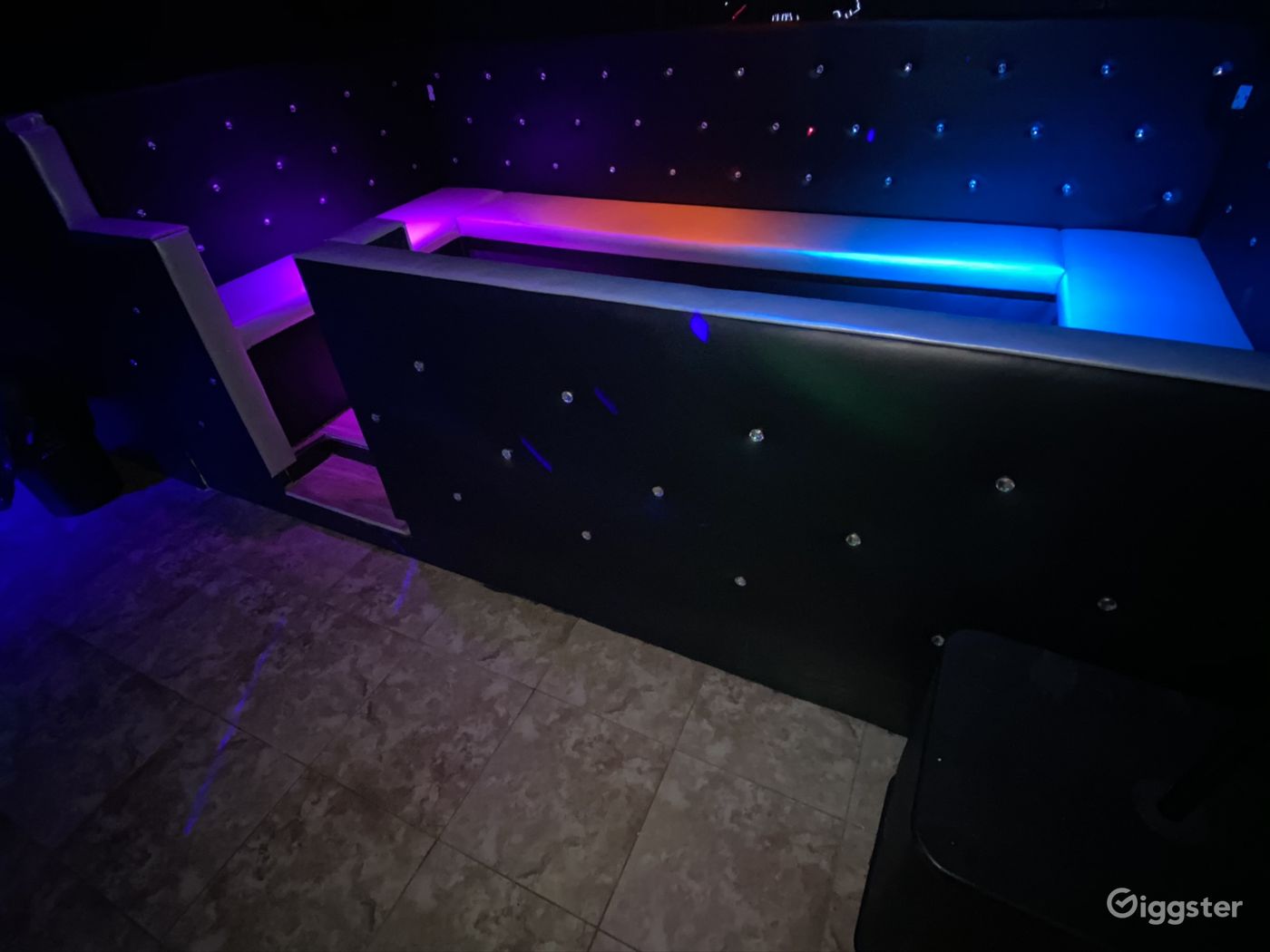 Luxury Ultra Lounge Rent this location on Giggster