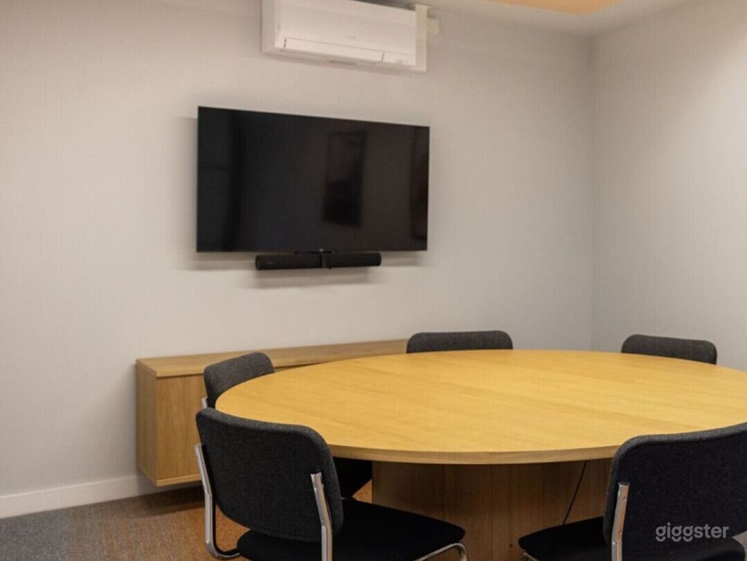 Meeting Room E for Meetings Photo 4