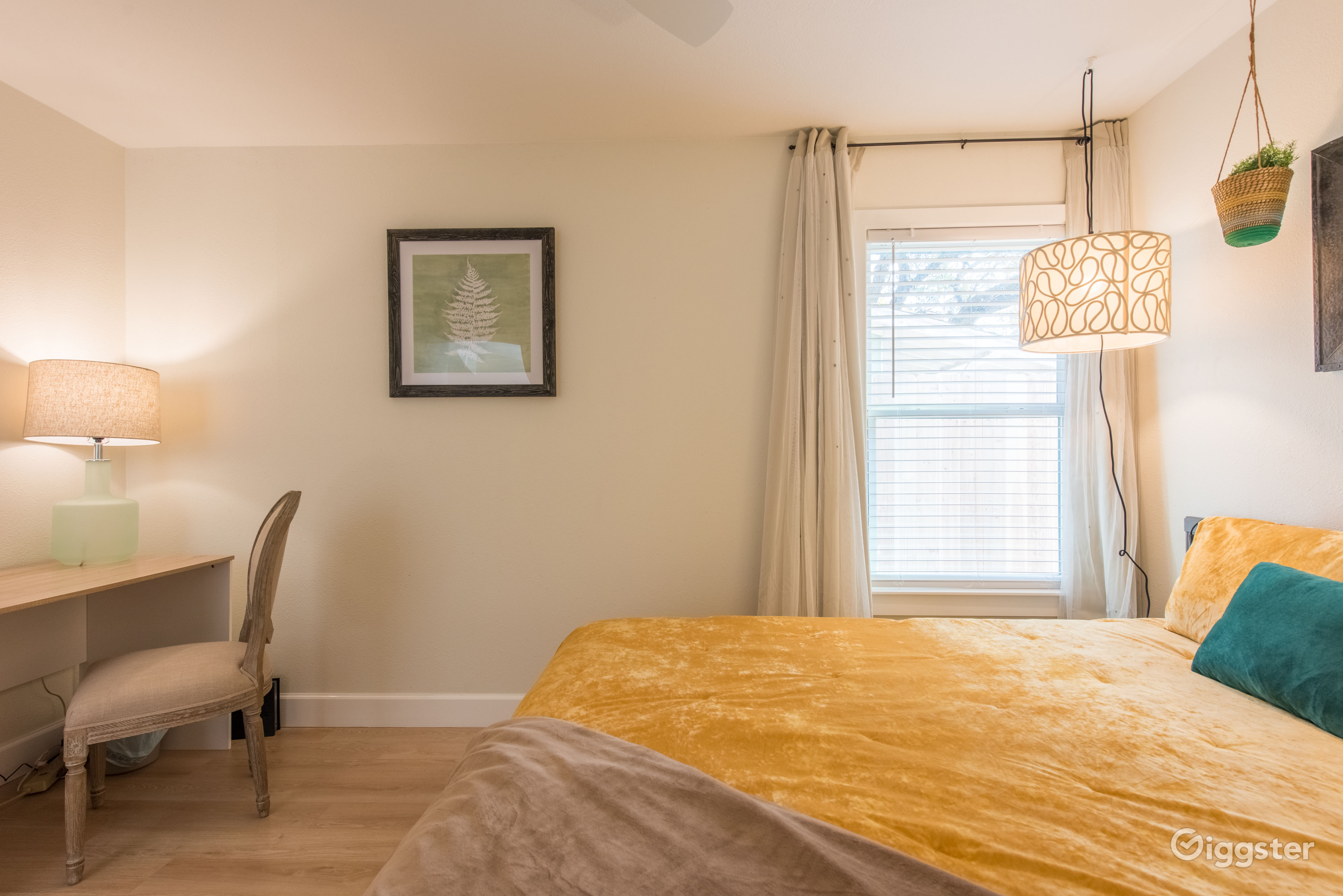 Stylish, Cozy Home in East Austin! Rent this location on Giggster