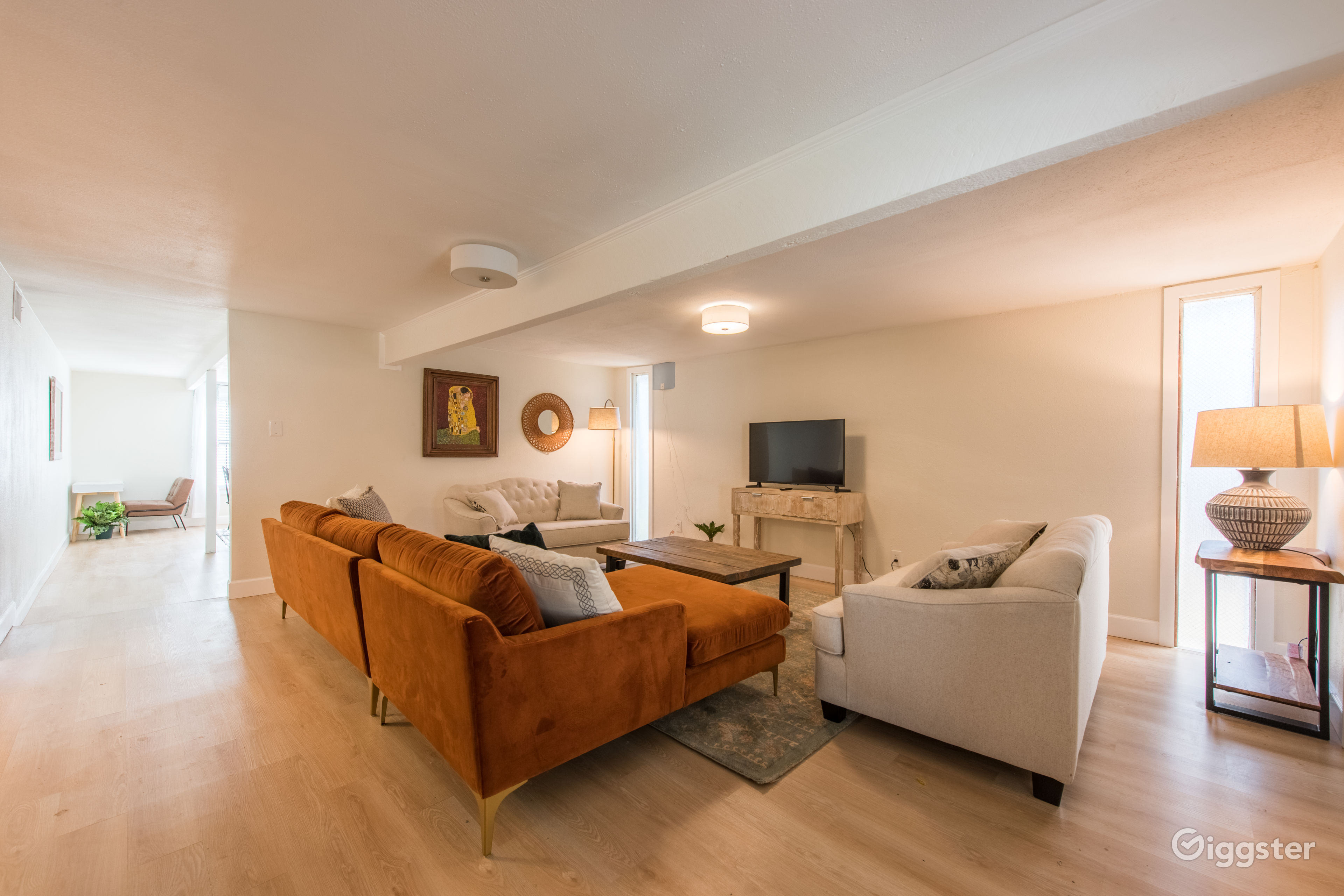 Stylish, Cozy Home in East Austin! Rent this location on Giggster