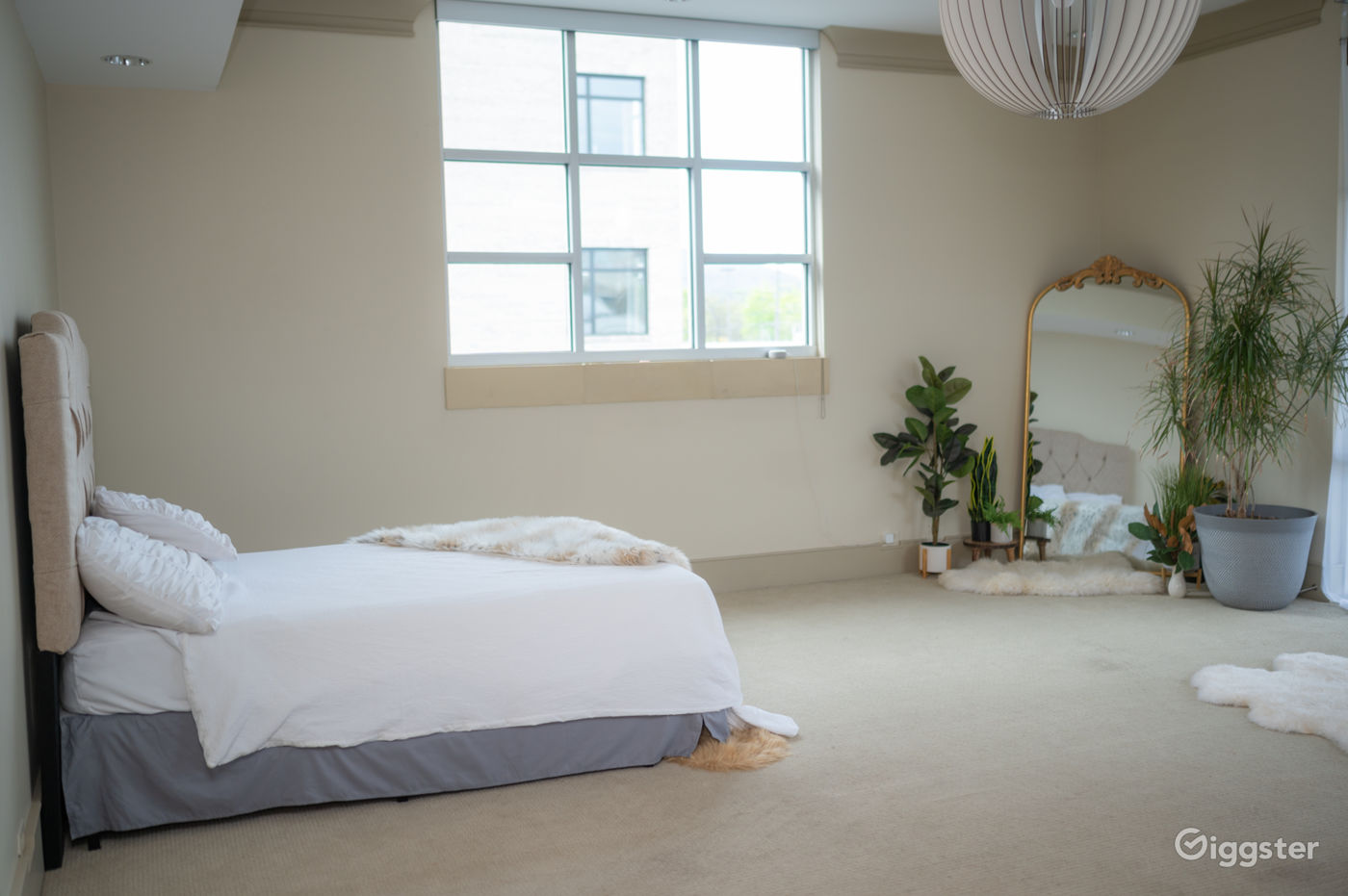 Downtown Chattanooga Photography Studio Rent this location on Giggster