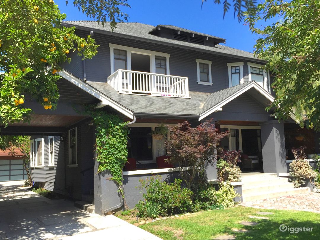 1914 Craftsman w/yard and 2014 Architectural Loft Rent this location