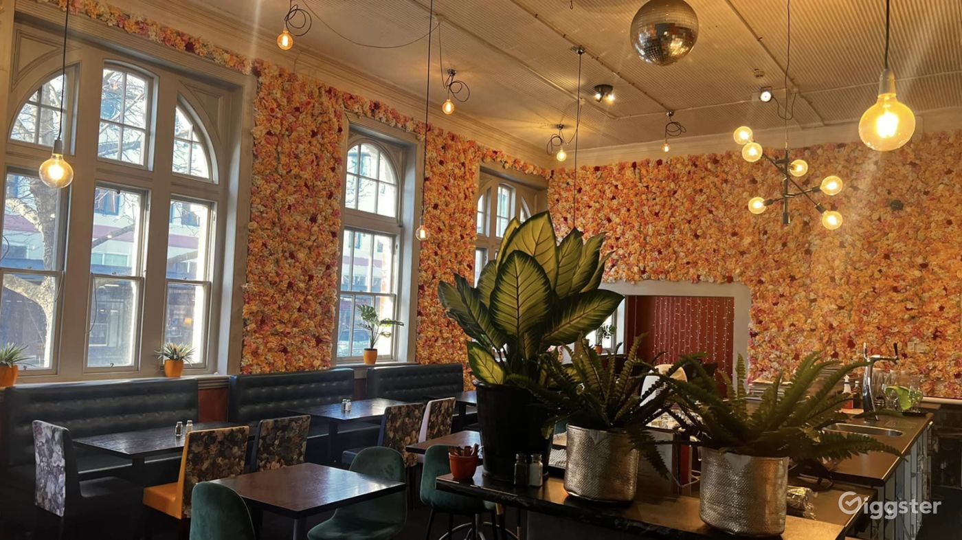 Whanganui's FlowerThemed Cafe and Bar Rent this location on Giggster