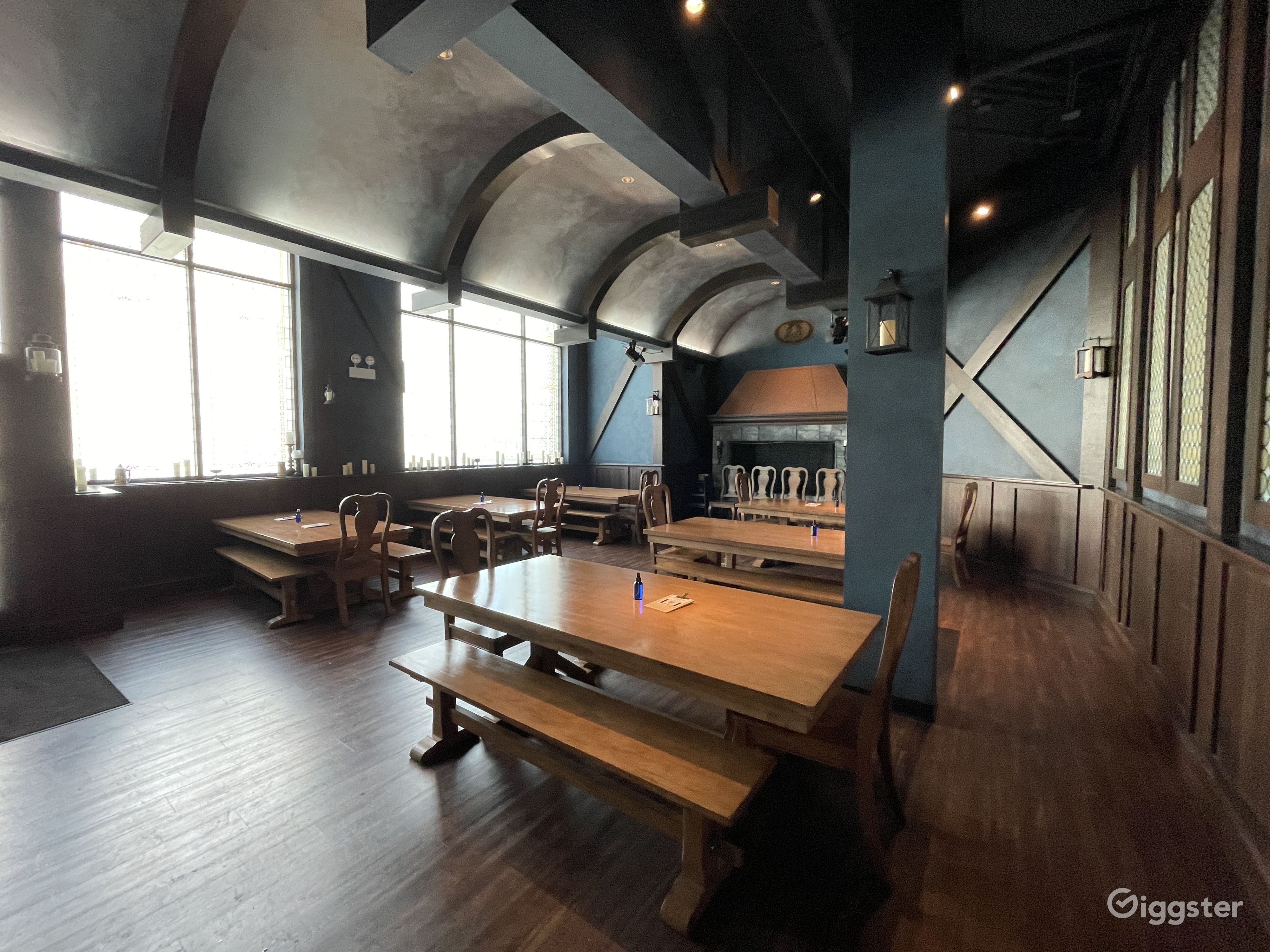 Board Game Bar & Restaurant Rent this location on Giggster