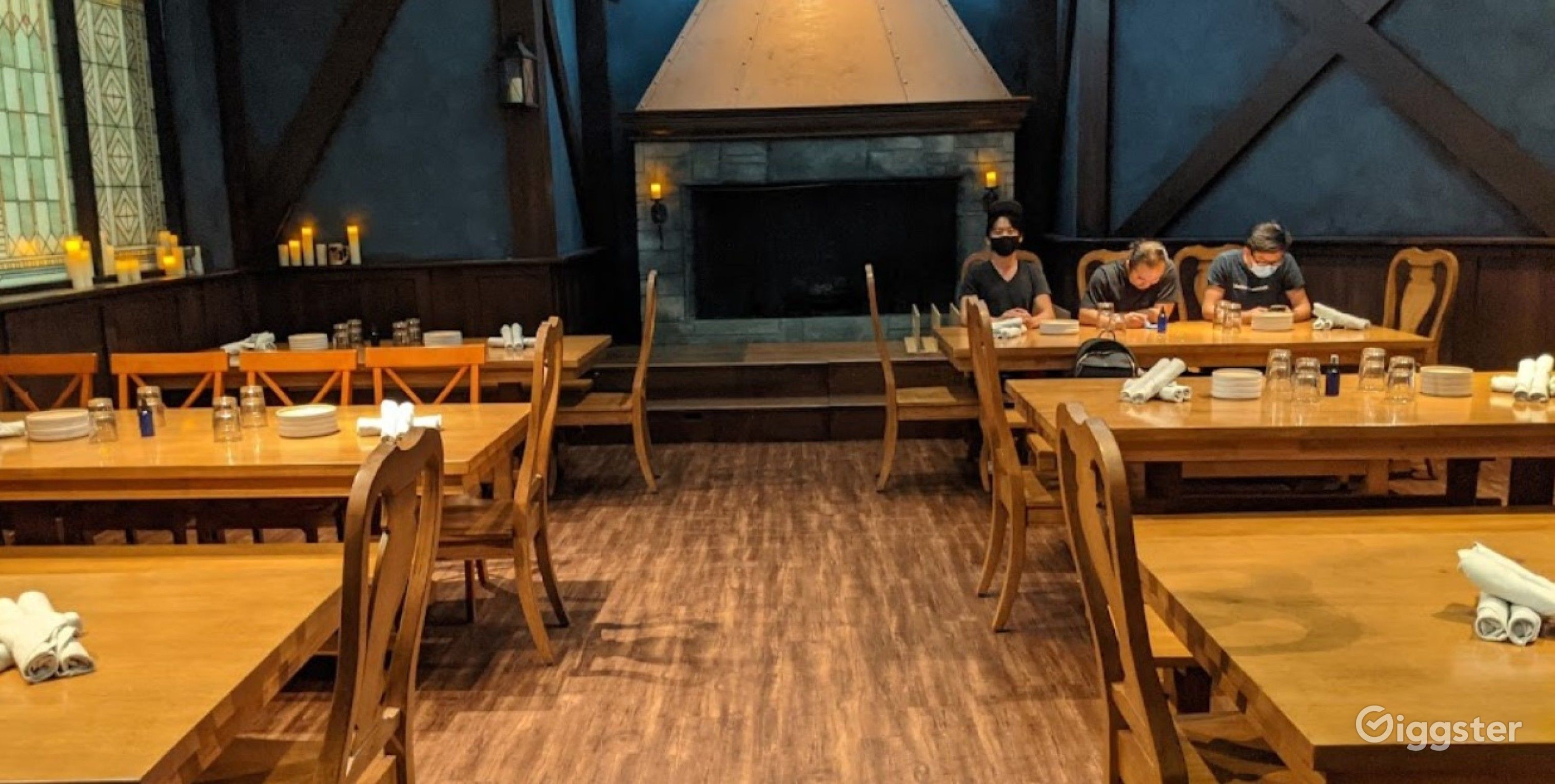 Board Game Bar & Restaurant Rent this location on Giggster