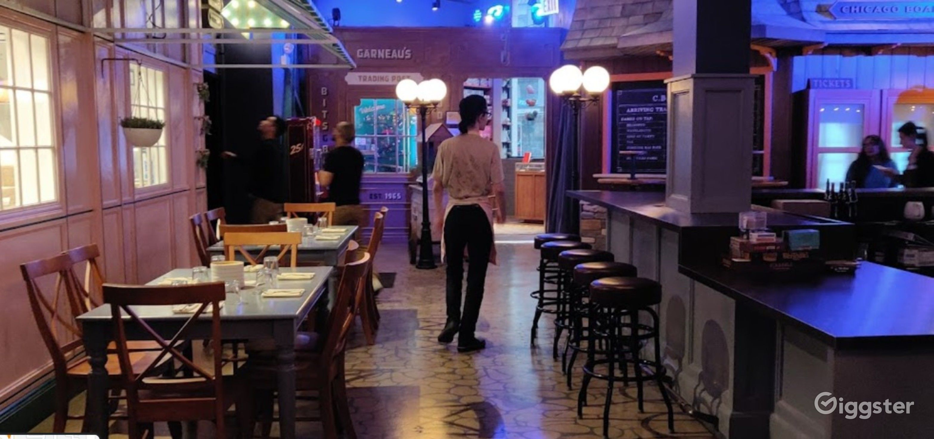 Board Game Bar & Restaurant Rent this location on Giggster