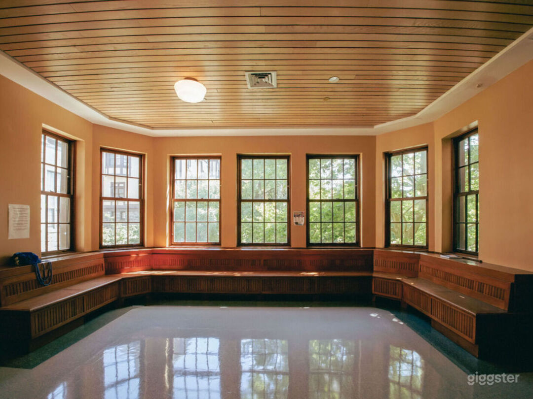 Contemporary Gym with Natural Wood Tones Photo 2