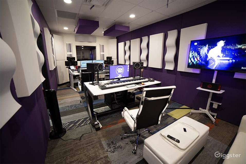 Las Vegas Recording Studio Rent this location on Giggster