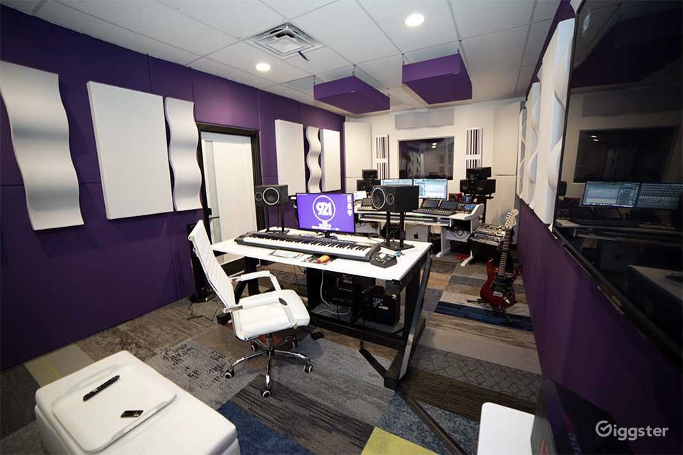 Las Vegas Recording Studio Rent this location on Giggster