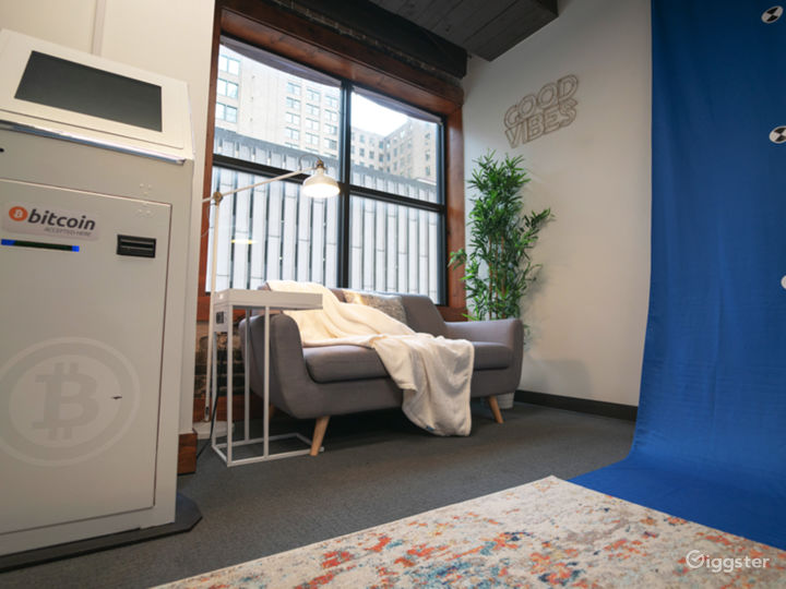 Downtown Film Photography Studio Rent this location on Giggster