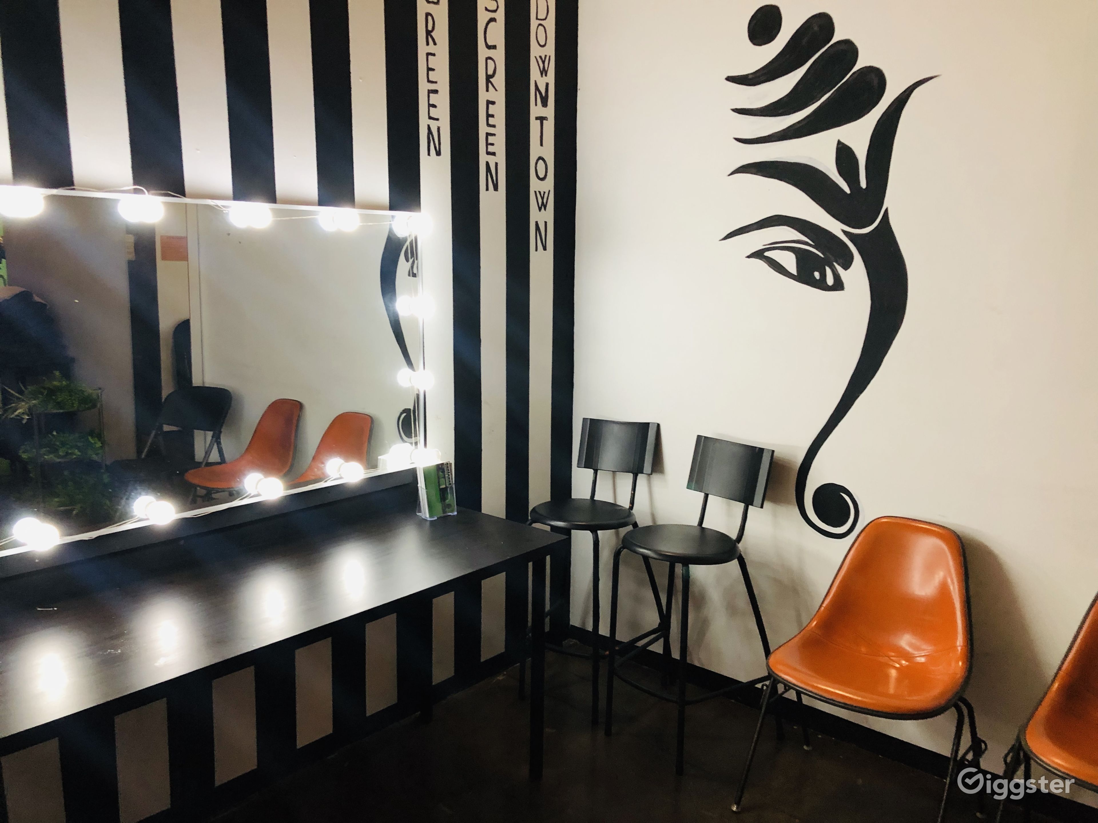 Empty Recording Studio Space For Rent Los Angeles - gg6hjp1