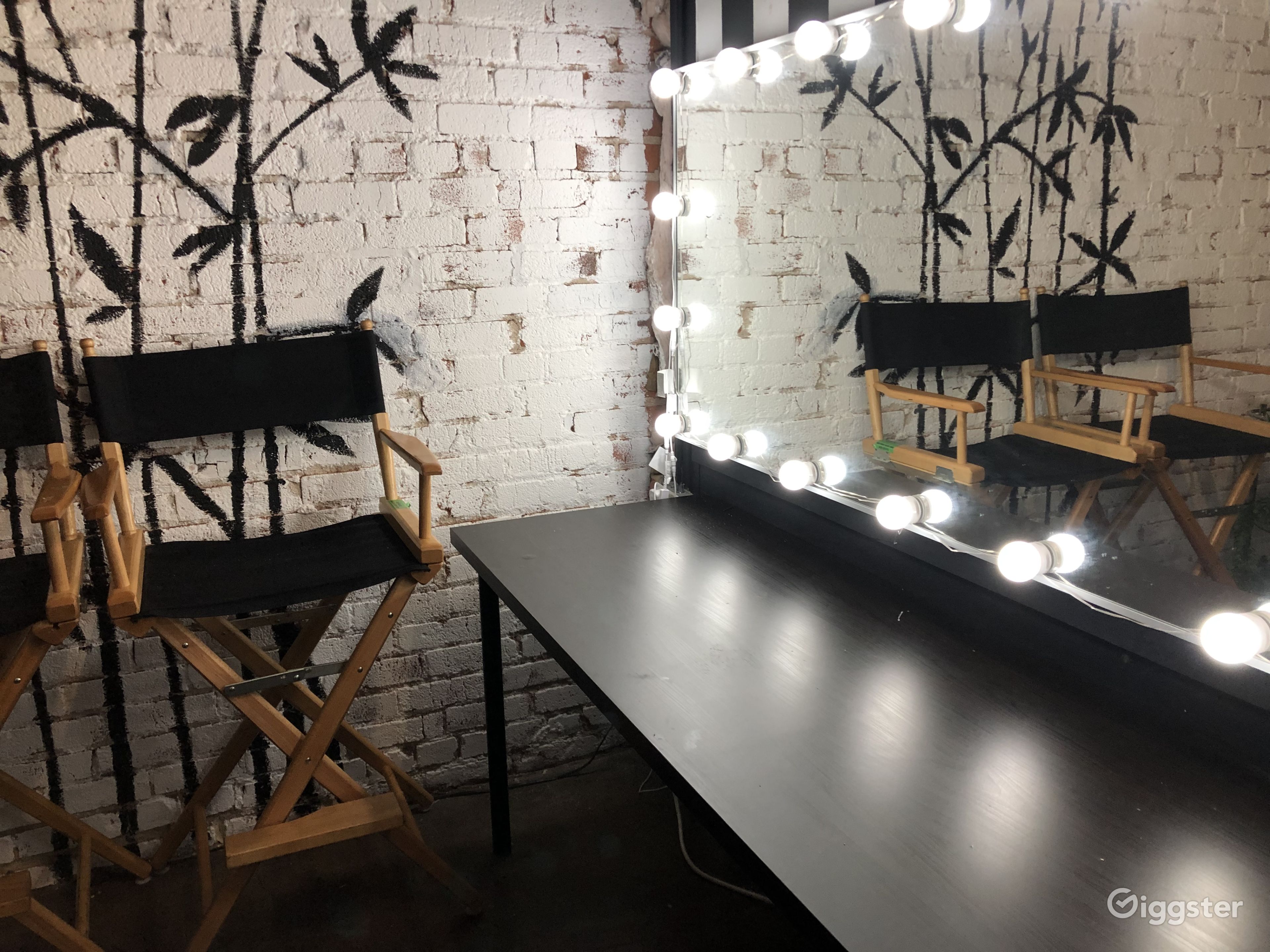 Empty Recording Studio Space For Rent Los Angeles - 4x04hdl