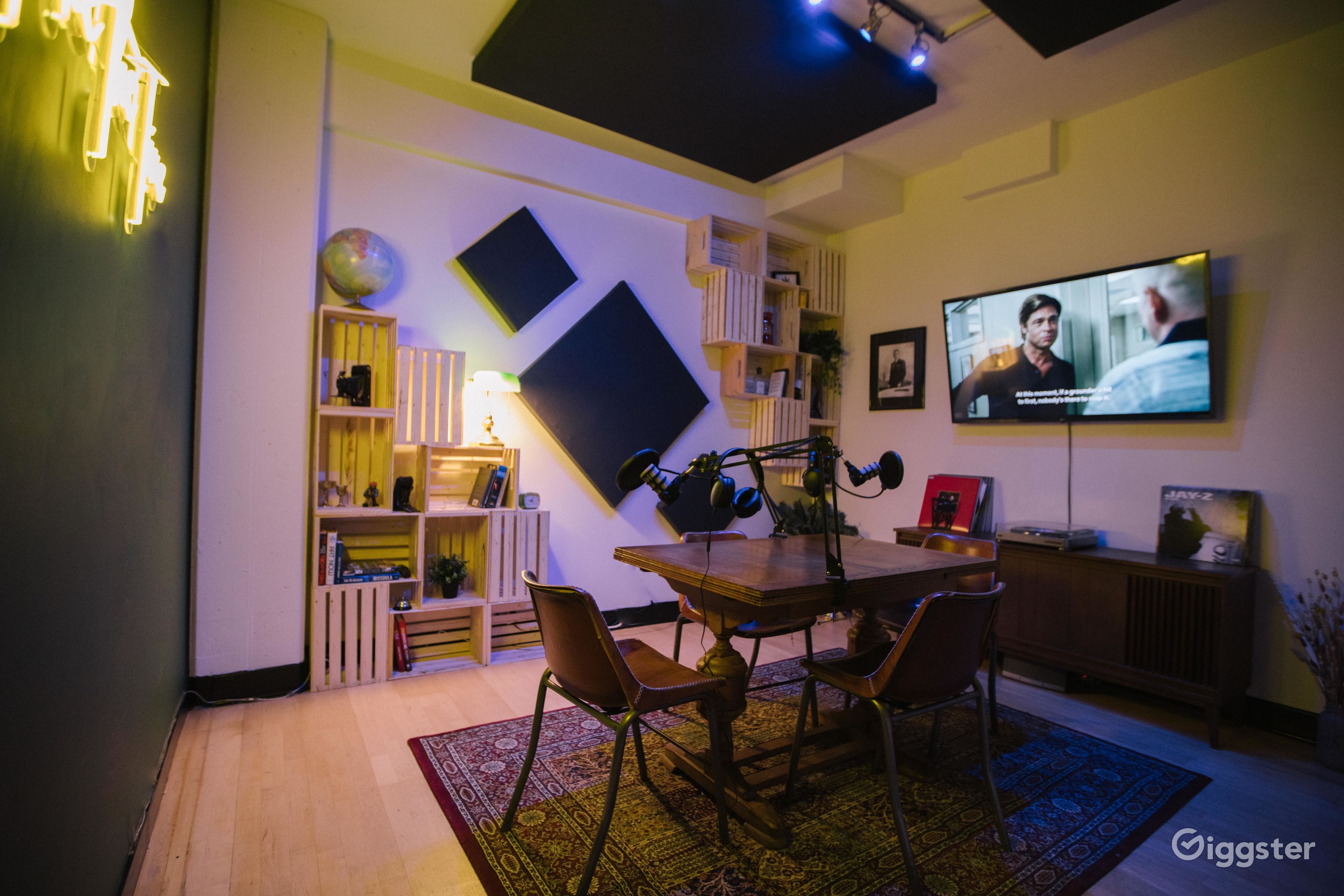 Cozy Podcast Studio And Meeting Room | Rent this location on Giggster