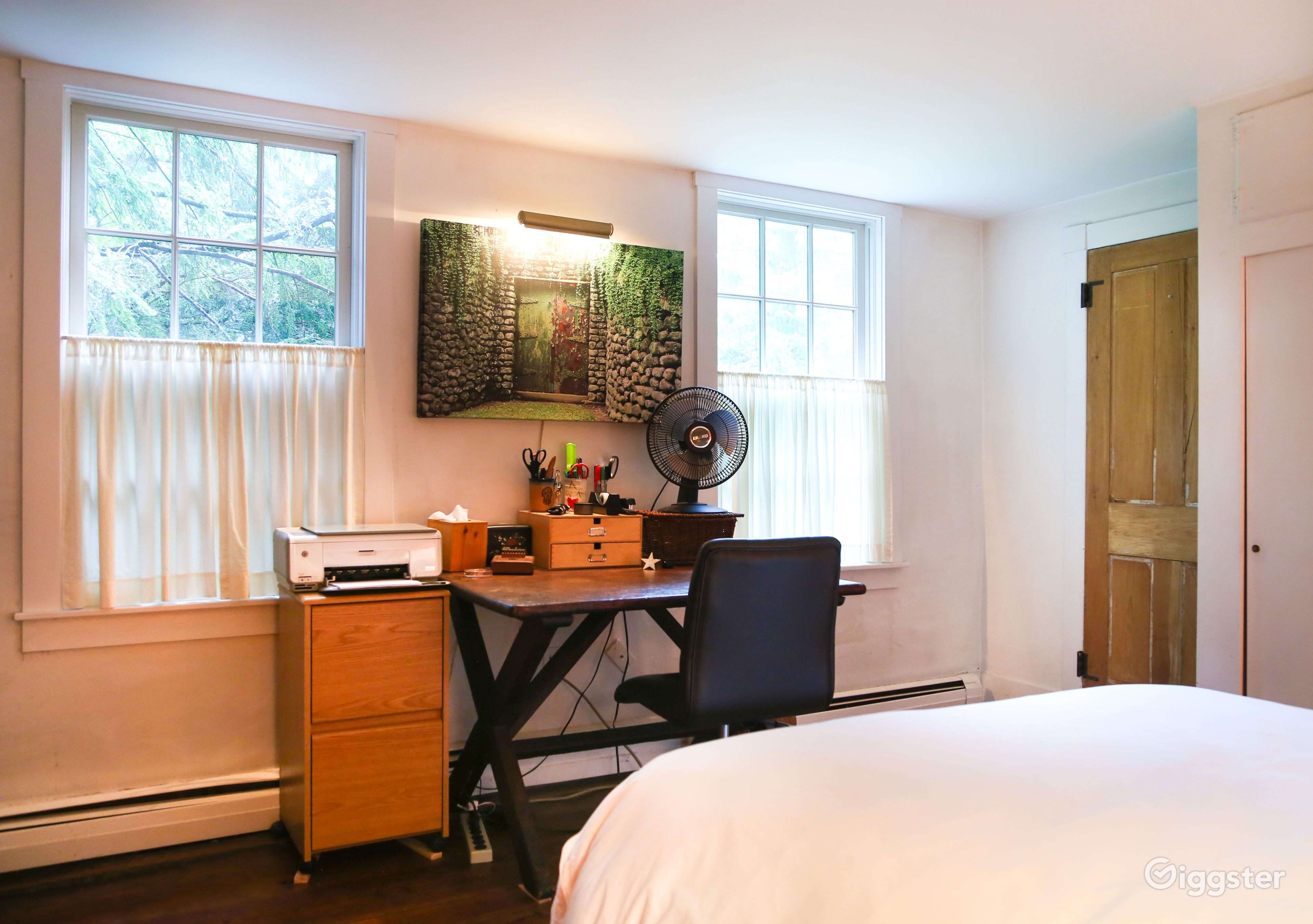 Sunnybrook House Rent this location on Giggster