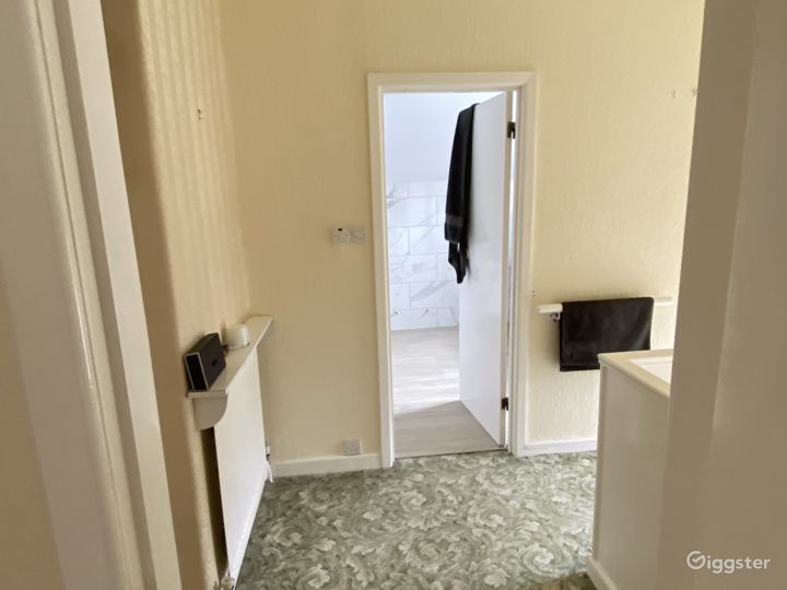 Detached House in Cheshire, Wilmslow Rent this location on Giggster