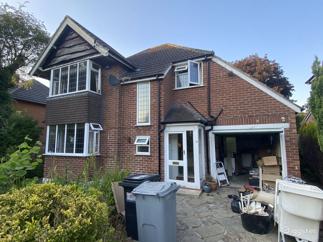 Detached House in Cheshire, Wilmslow Rent this location on Giggster