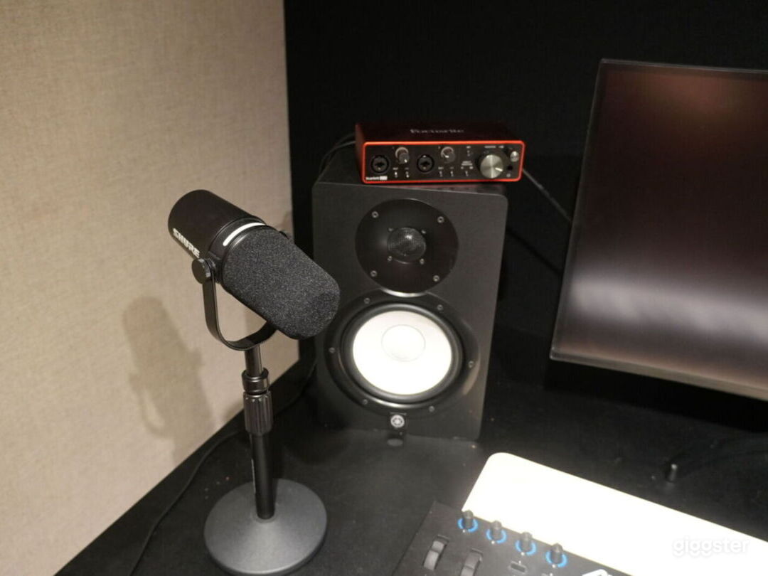 Professional Audio Recording &amp; Rehearsal Space Photo 4