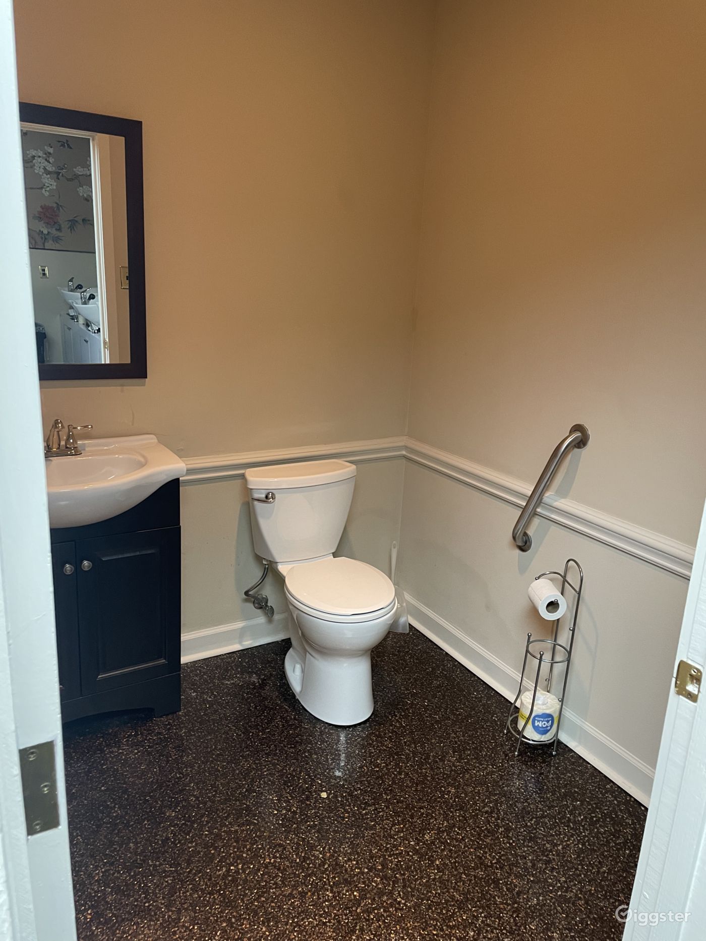 Upscale Event/Salon Space for Rent Rent this location on Giggster