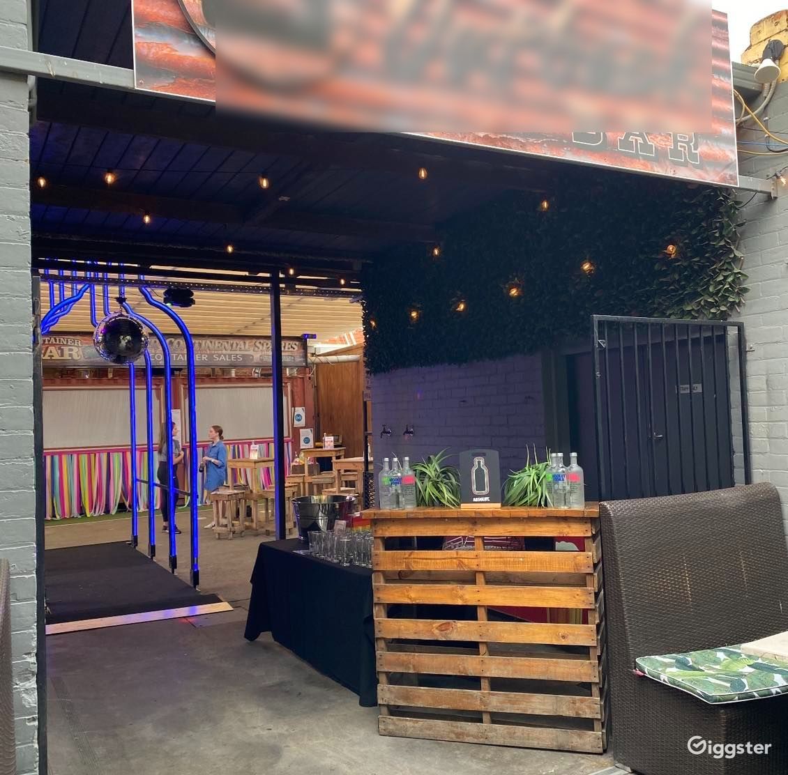 Stunning Bar in Shepparton Rent this location on Giggster