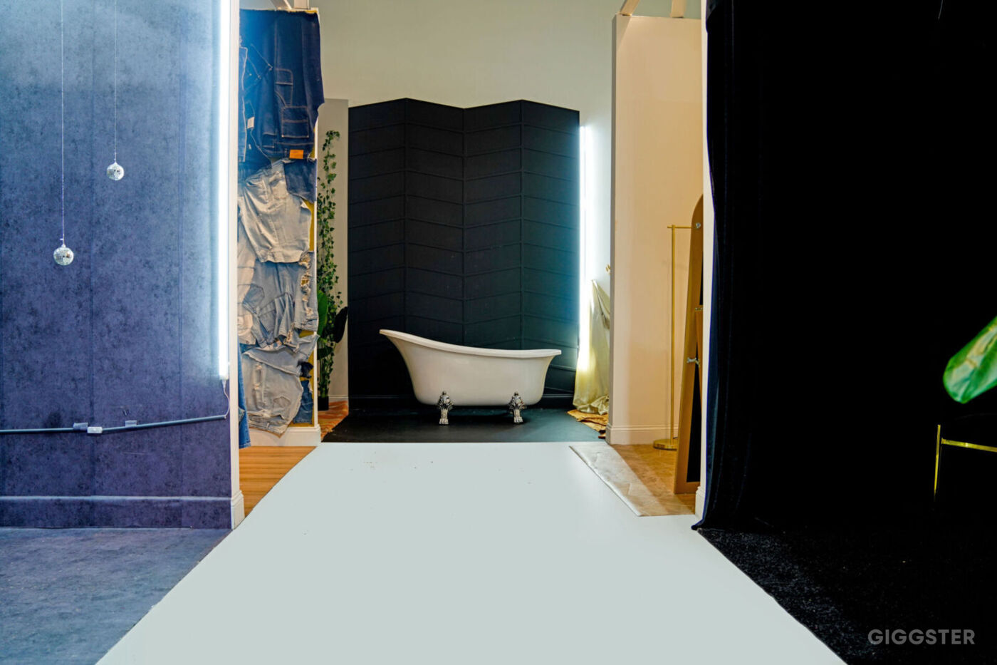 Stunning Photography and Production Studio in ATL Rent this location