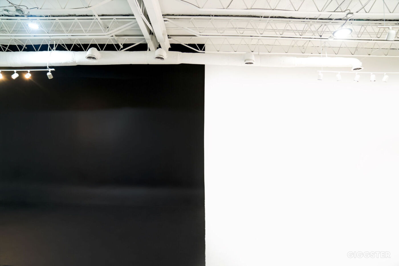 Stunning Photography and Production Studio in ATL Rent this location