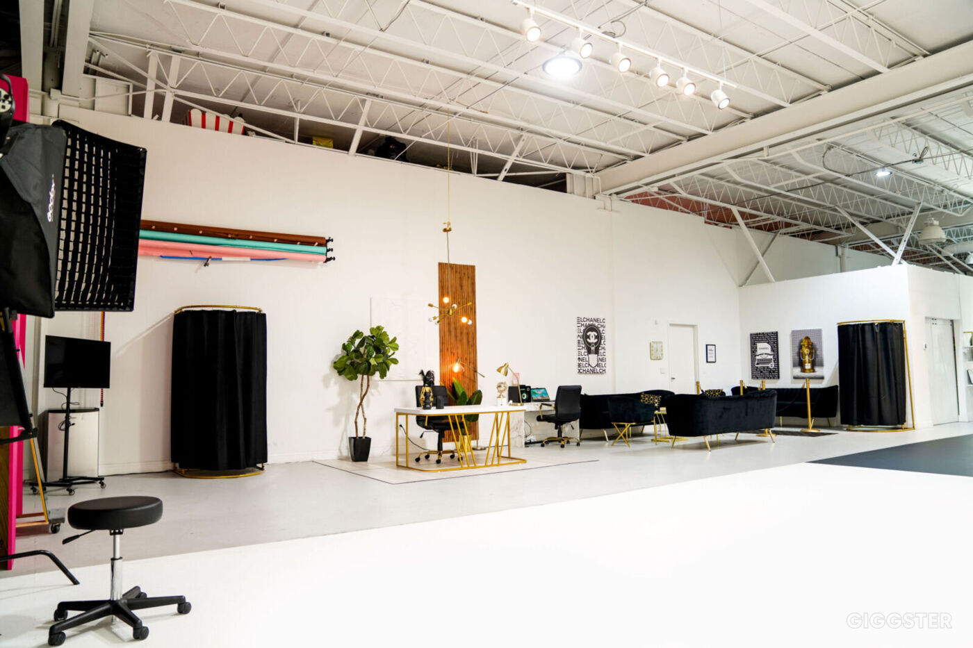 Stunning Photography and Production Studio in ATL Rent this location