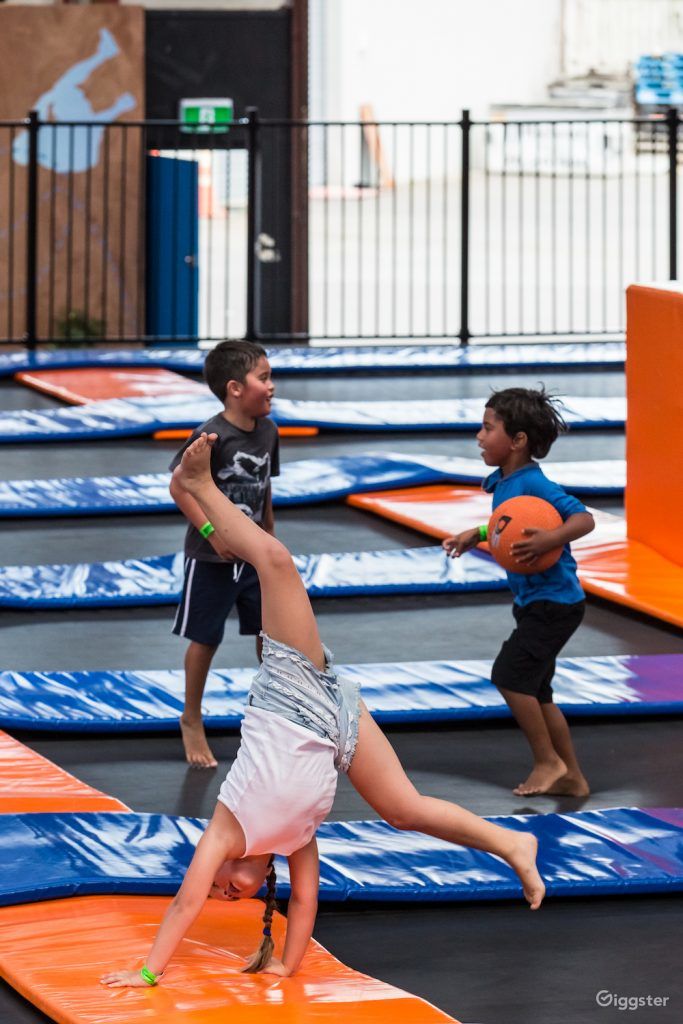 THE BOUNCIEST TRAMPOLINES in MANUKAU Rent this location on Giggster