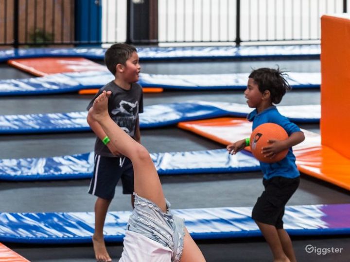THE BOUNCIEST TRAMPOLINES in MANUKAU Rent this location on Giggster
