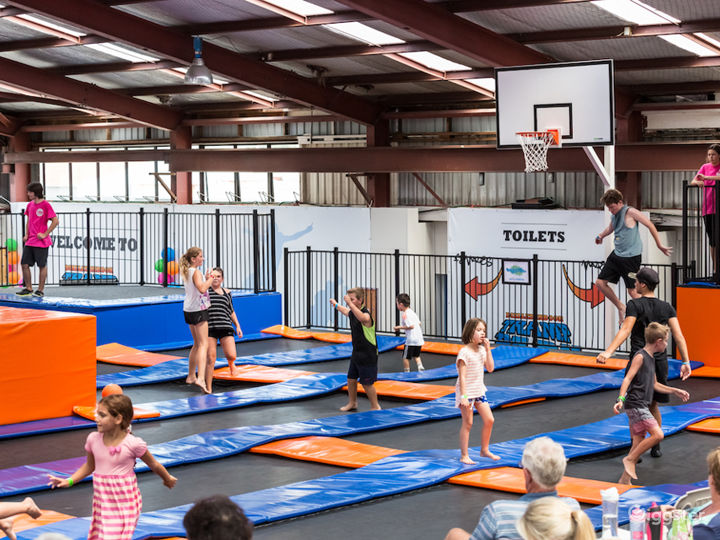 THE BOUNCIEST TRAMPOLINES in MANUKAU Rent this location on Giggster