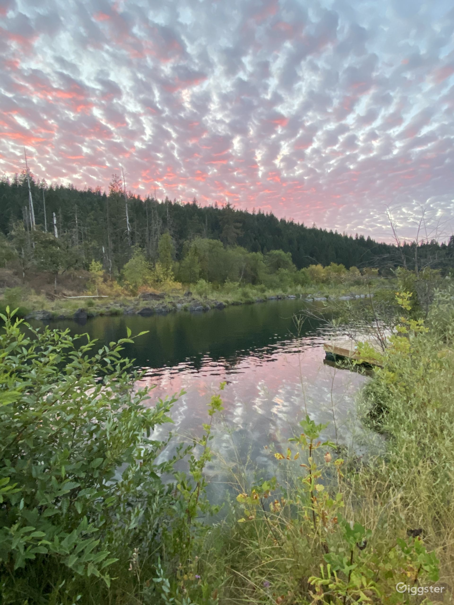 100 acre Ranch & River Retreat in Southern Oregon, Cave Junction
