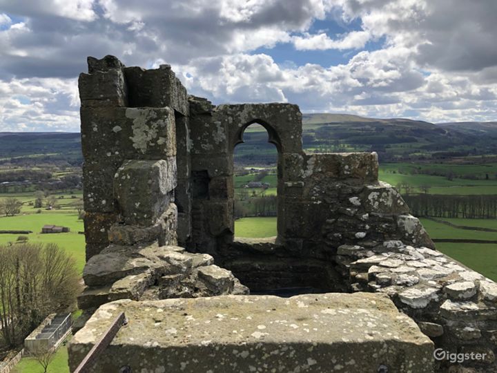 A medieval castle in Wensleydale near Leyburn Photo 4