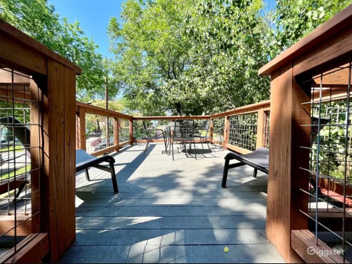 Bright, Inviting & Updated Home in the Heart of East Austin Rent this location on Giggster