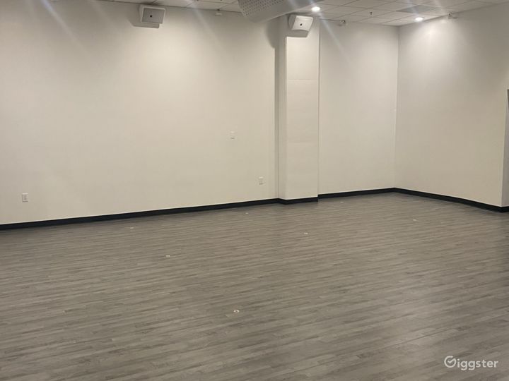 Midtown Video & Photo Studio Rent this location on Giggster