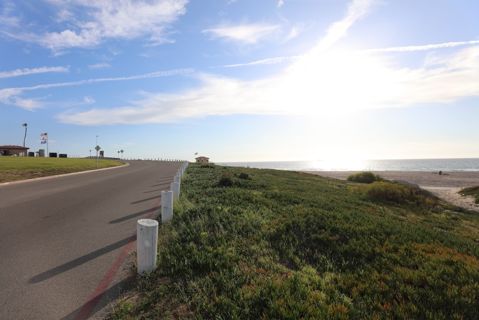 Dockweiler Beach | Lifeguard Towers 55-56 Photo 104